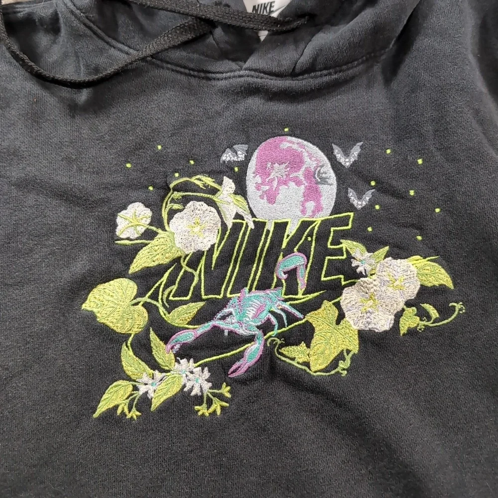 Nike Hoodie Men Medium Black Embroidered Logo Sweatshirt‎ Sportswear Club